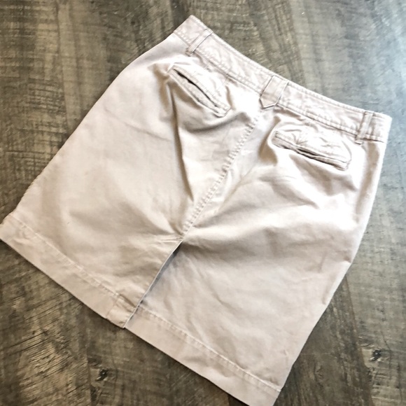 OLD NAVY KHAKI SKIRT WITH POCKETS SIZE 6 - Picture 3 of 7